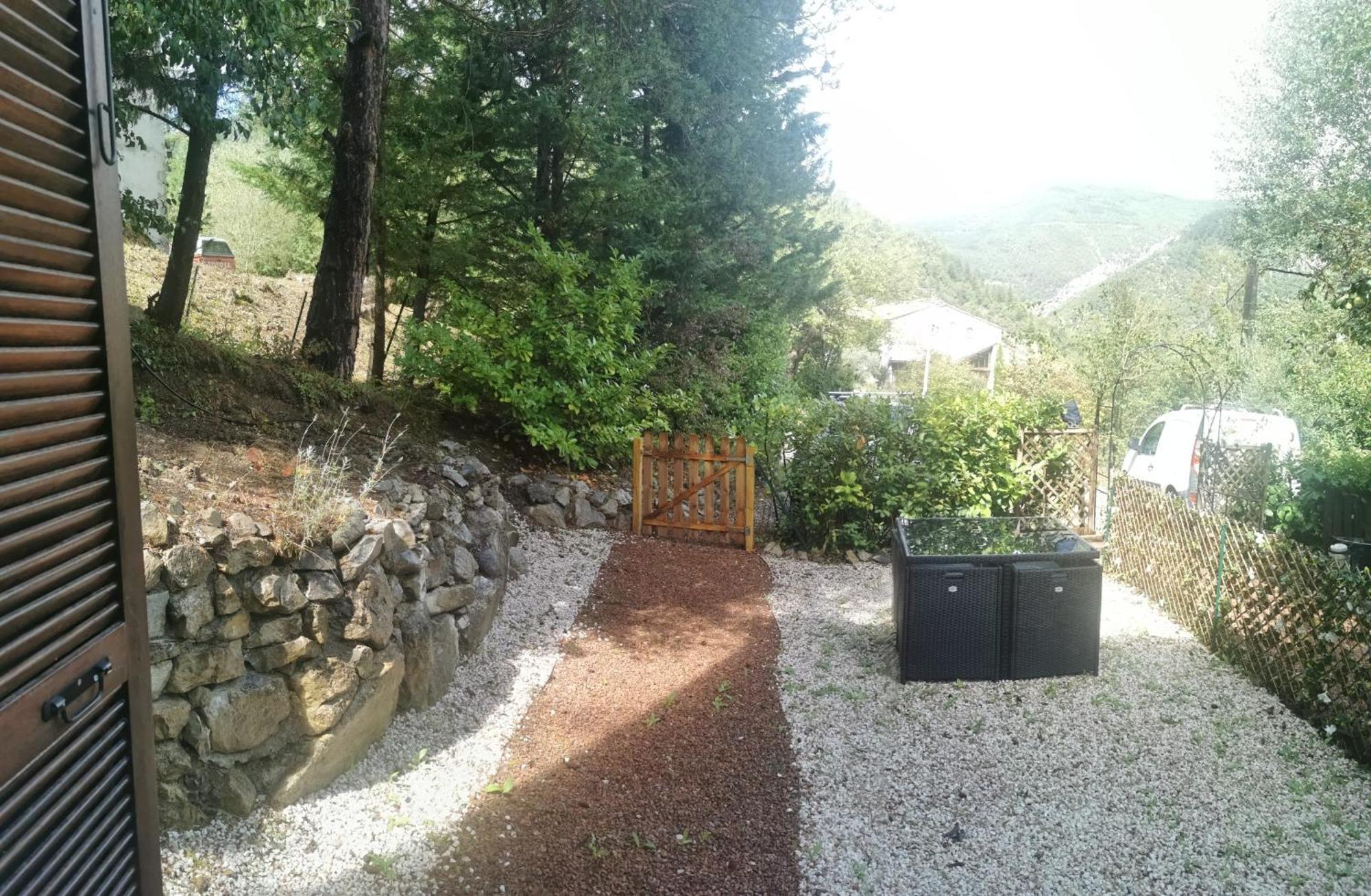 Chez Vero Et Bernard Entrevaux Bagian luar foto